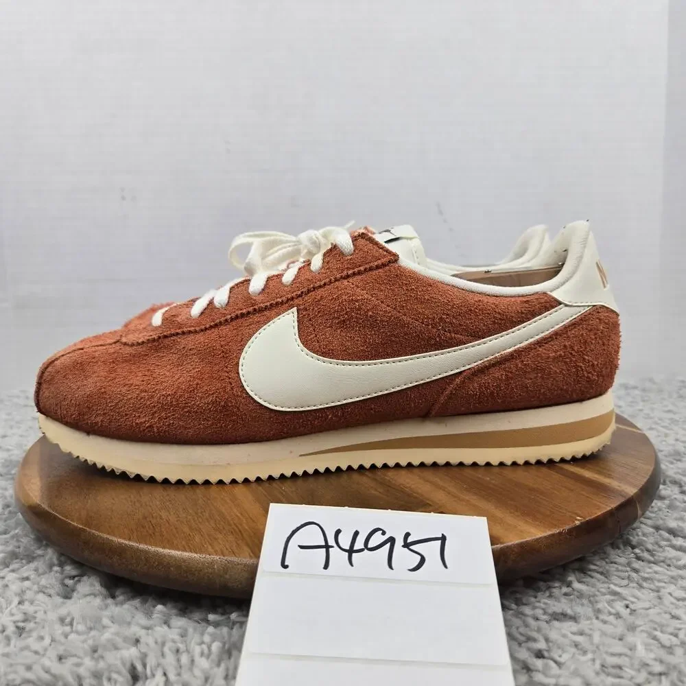 Nike Mens 11 Cortez SE Suede Dark Russet Flax Muslin Sail Sneaker HF3142-200